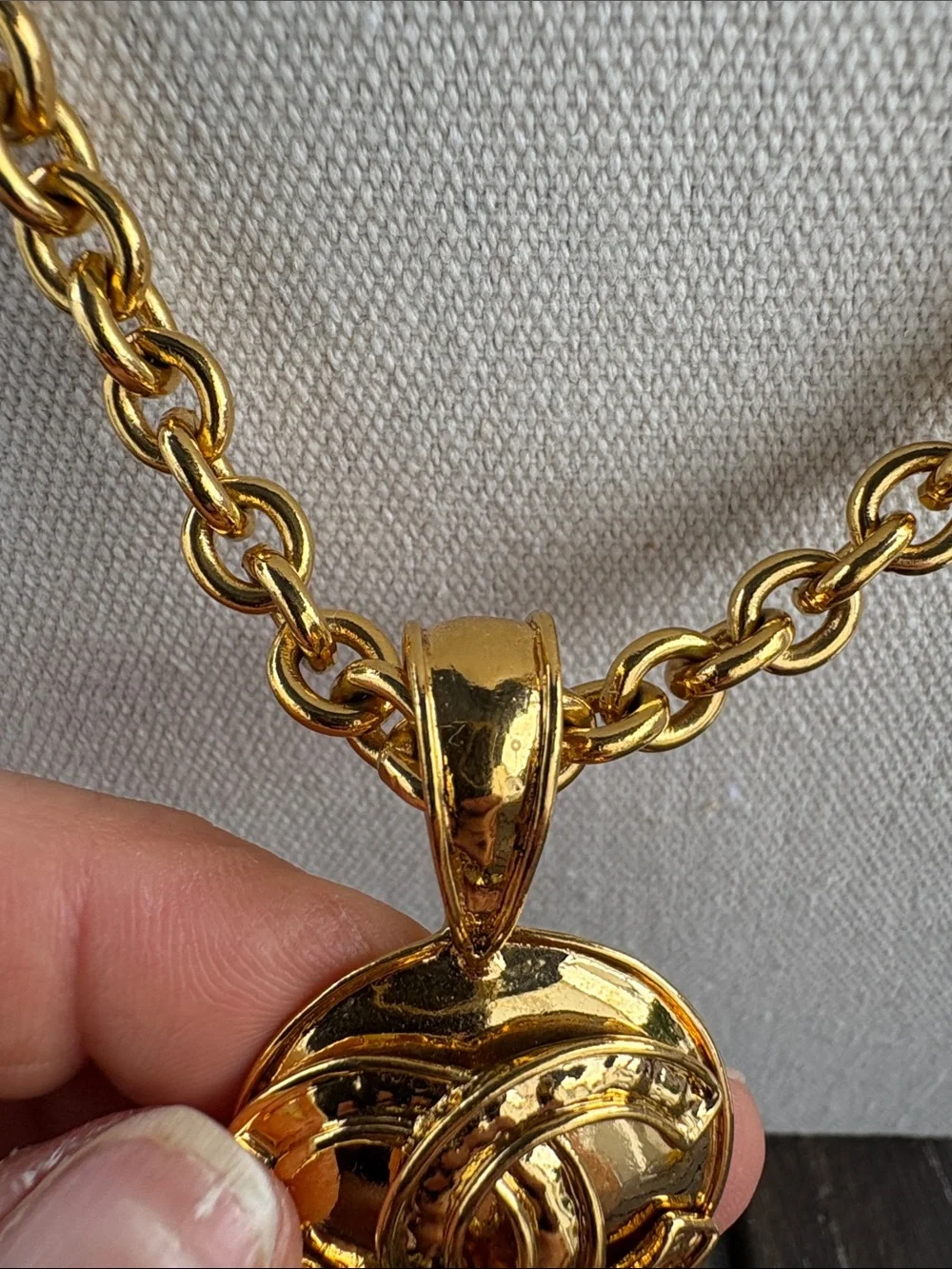 CHANEL 24k Gold-Tone Interlocking Circle Pendant Necklace - Women Jewelry